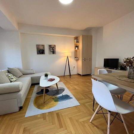 Best Value-Apartment In Скоп'є Екстер'єр фото