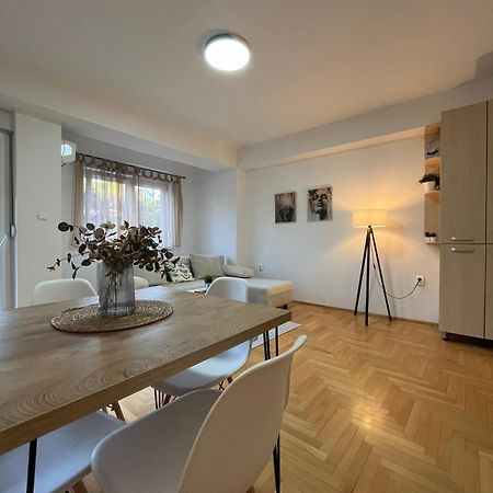 Best Value-Apartment In Скоп'є Екстер'єр фото