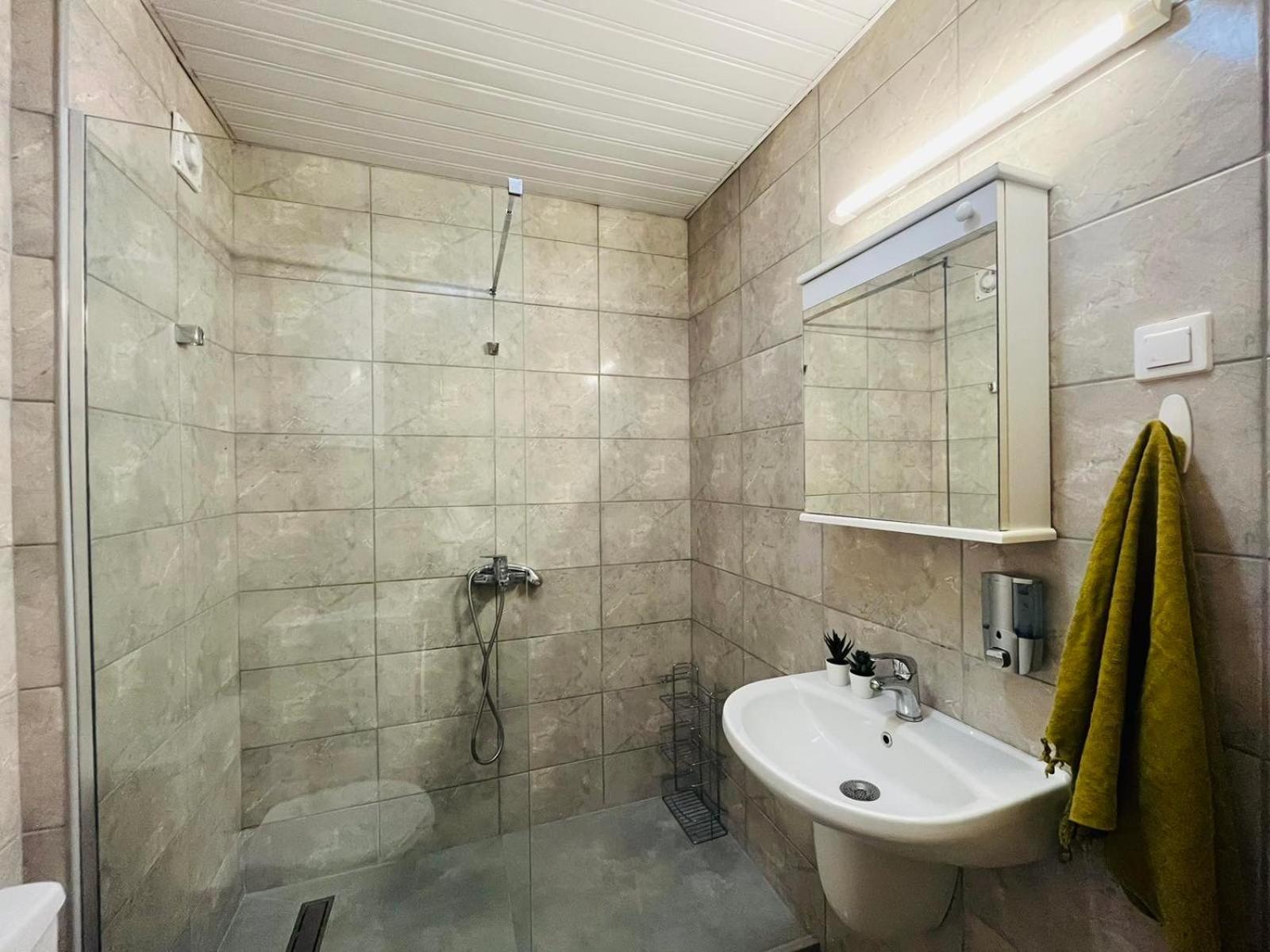 Best Value-Apartment In Скоп'є Екстер'єр фото