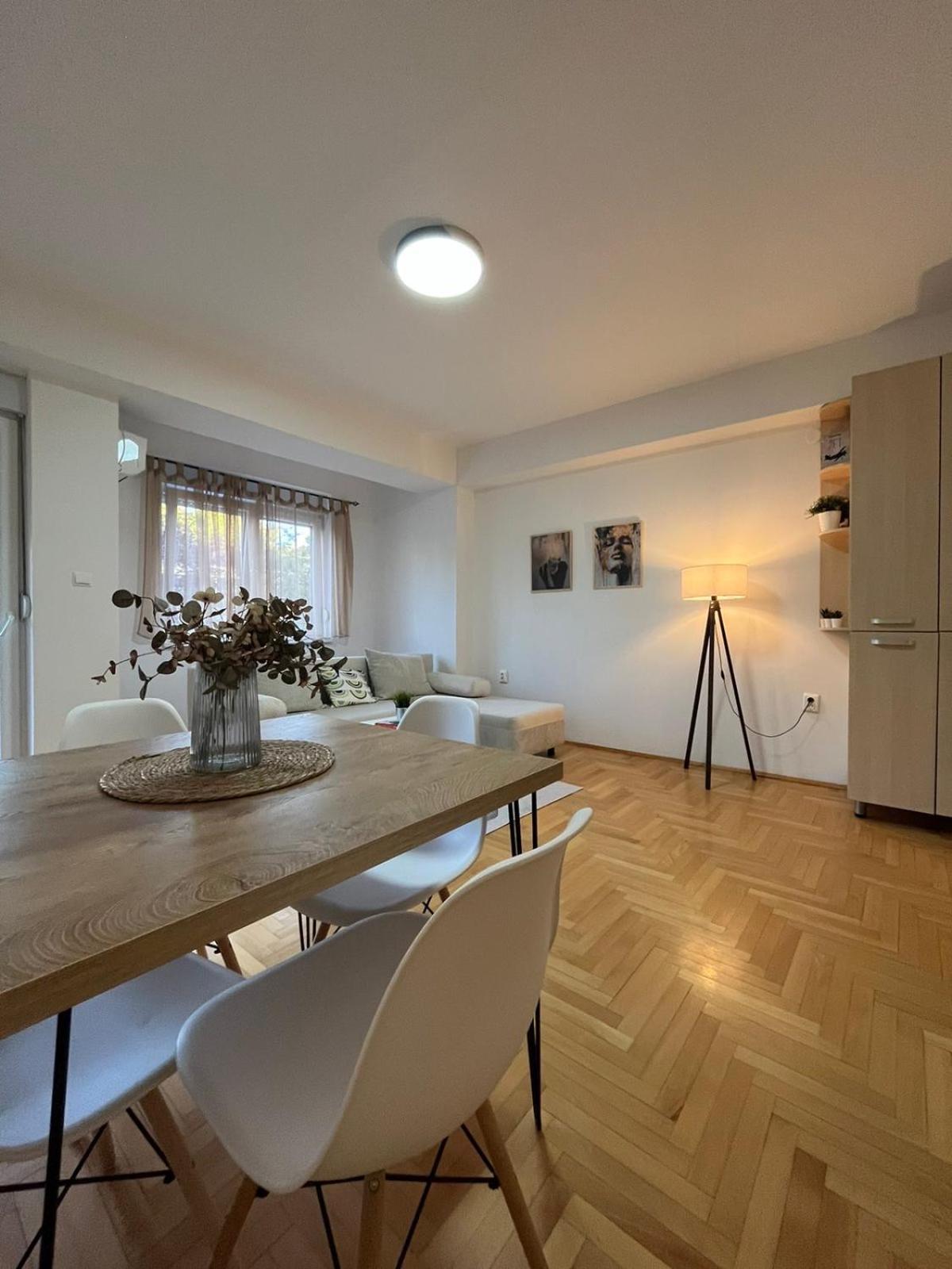 Best Value-Apartment In Скоп'є Екстер'єр фото