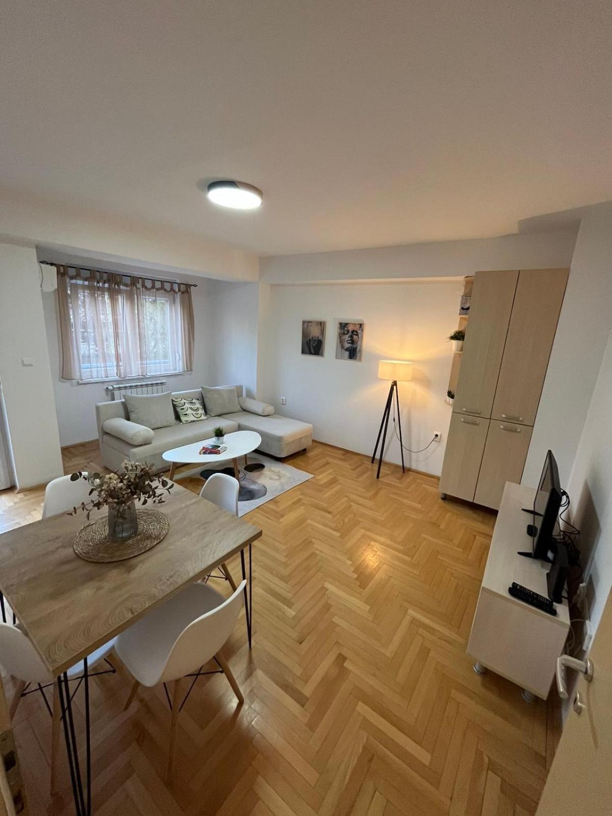 Best Value-Apartment In Скоп'є Екстер'єр фото
